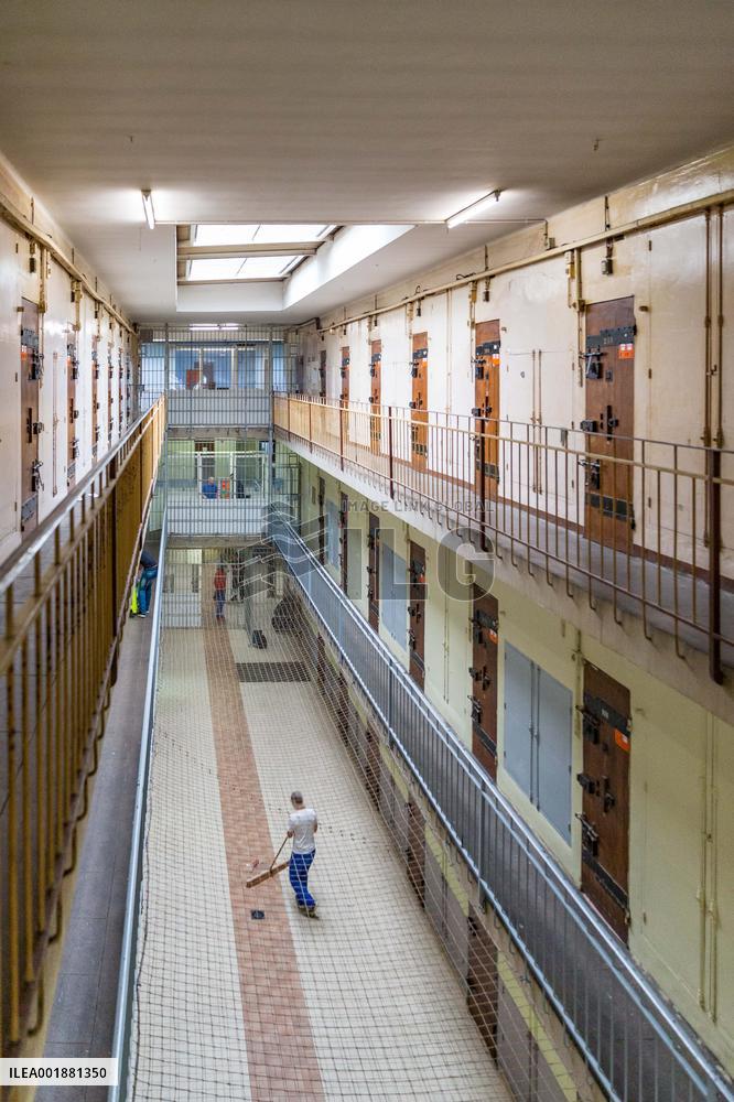 Illustration - Prison - Tours