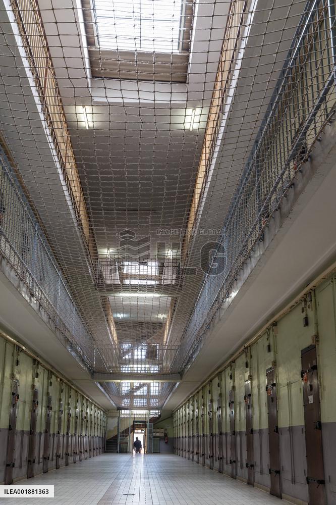 Illustration - Prison - Tours