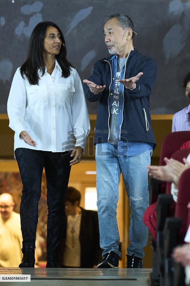 Japanese Author Haruki Murakami Meets Students - Spain