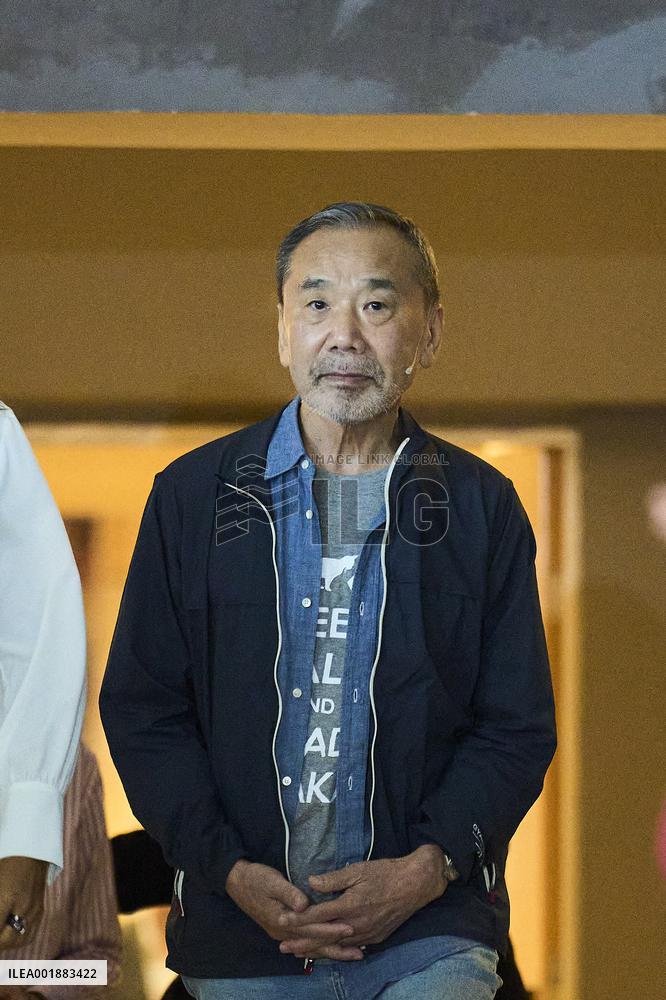 Japanese Author Haruki Murakami Meets Students - Spain