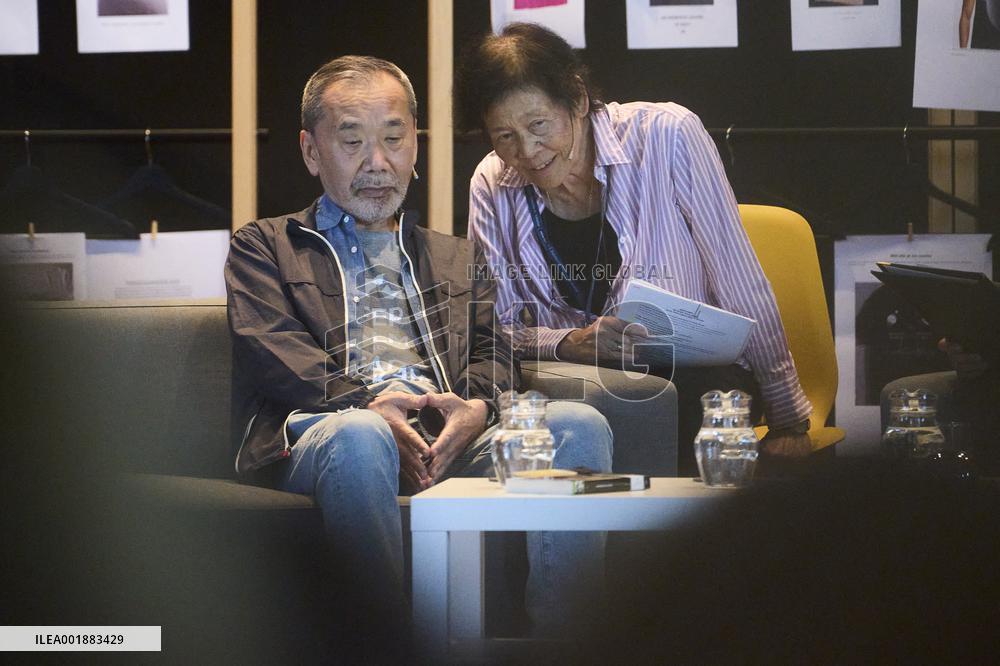 Japanese Author Haruki Murakami Meets Students - Spain