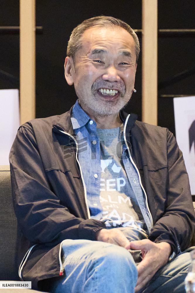 Japanese Author Haruki Murakami Meets Students - Spain