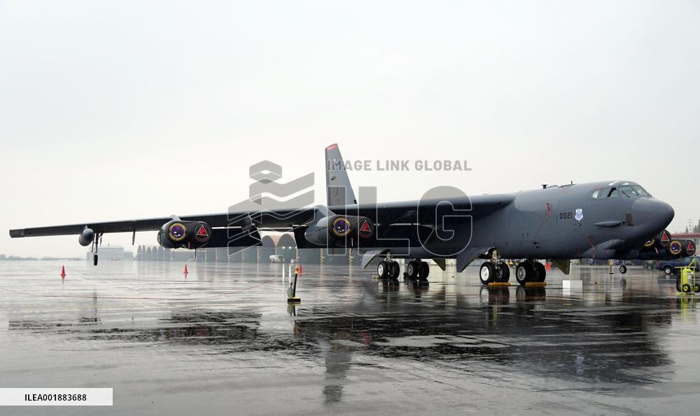 B-52 strategic bomber