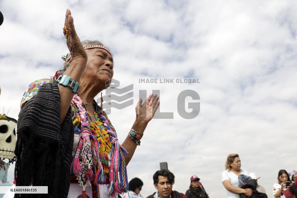 Cempasuchil Flower Sales Season Begins For The Day Of The Dead Festival - Mexico