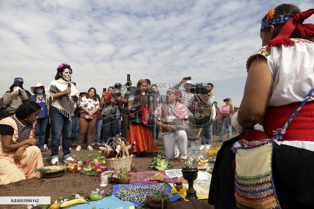 Cempasuchil Flower Sales Season Begins For The Day Of The Dead Festival - Mexico