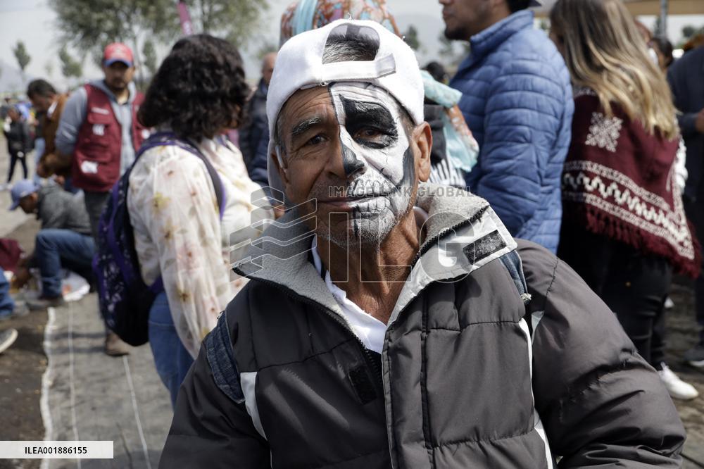 Cempasuchil Flower Sales Season Begins For The Day Of The Dead Festival - Mexico