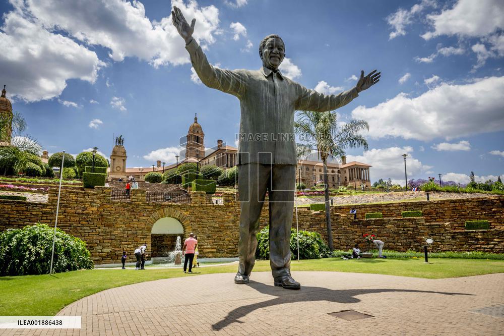 The Nelson Mandela Statue - Pretoria