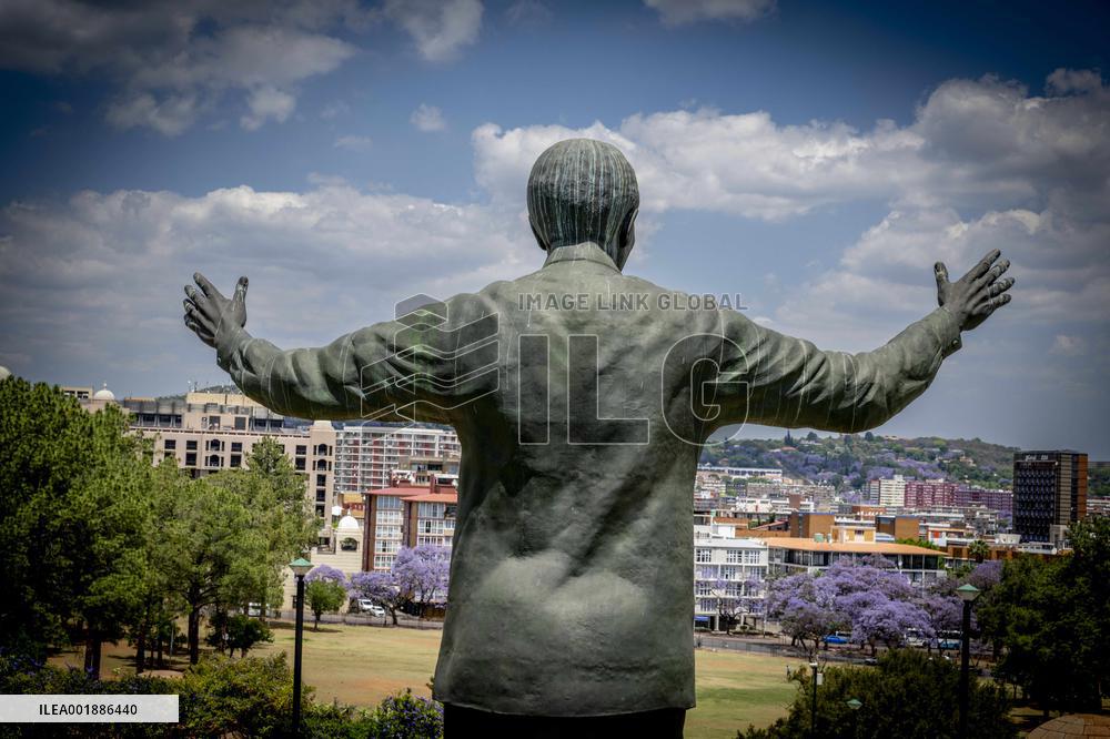 The Nelson Mandela Statue - Pretoria