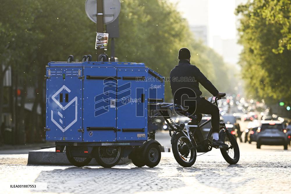 Delivery Illustrations