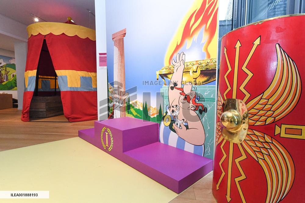 L'Economie Selon Asterix Exhibition - Paris