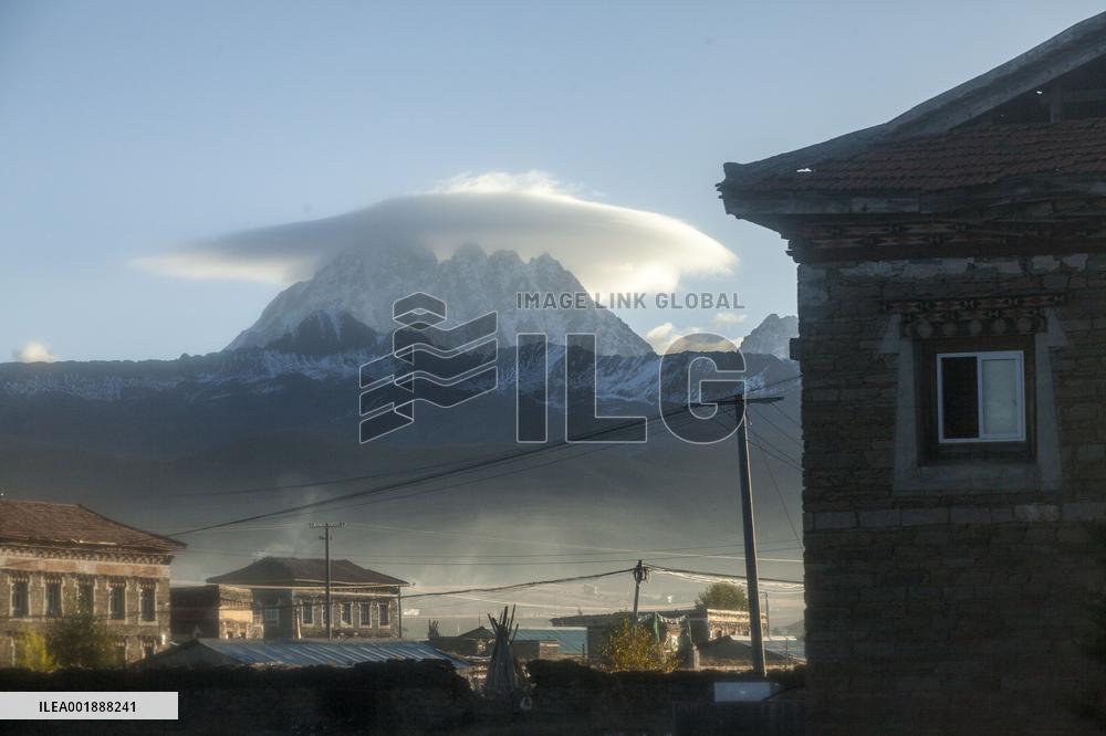 Cap Cloud Above Yala Mountain in Kangding