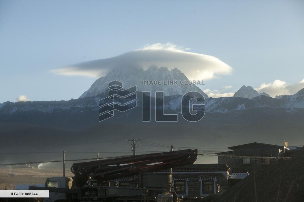 Cap Cloud Above Yala Mountain in Kangding