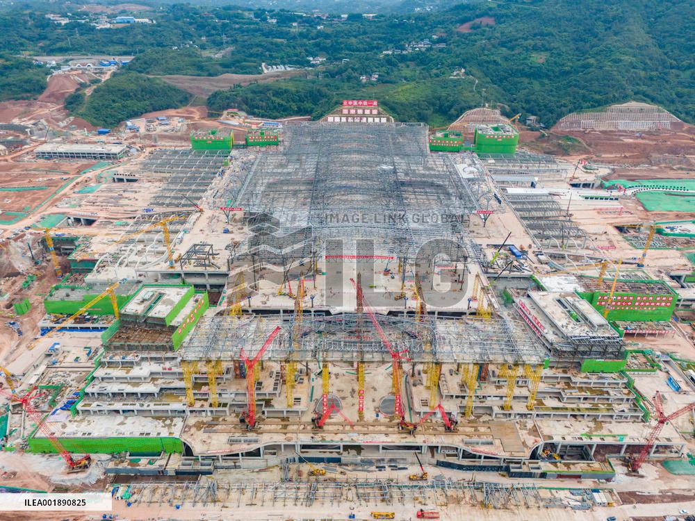 Chongqing East Railway Station Construction