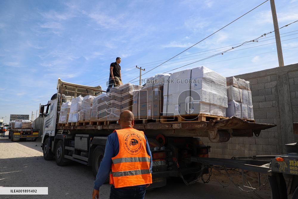 (FOCUS) MIDEAST-GAZA-RAFAH-PALESTINIAN-ISRAELI CONFLICT-BORDER CROSSING
