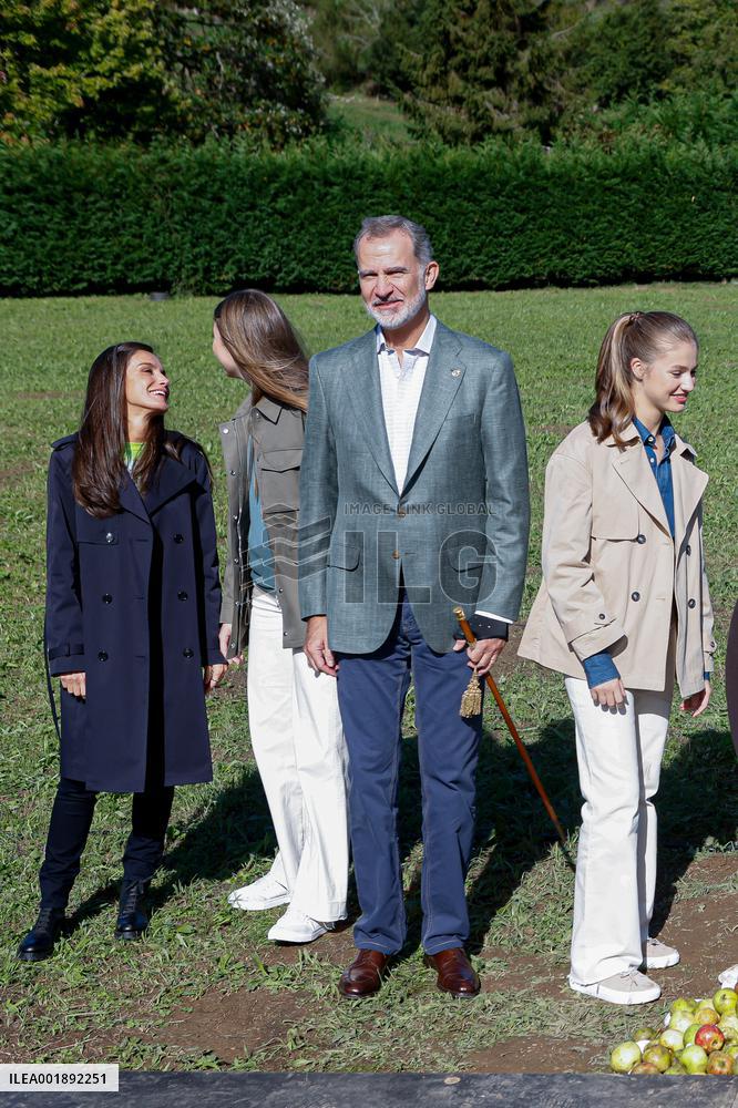Spanish Royals Arrive In Arroes