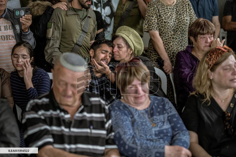 Funeral Of A Israeli Soldier