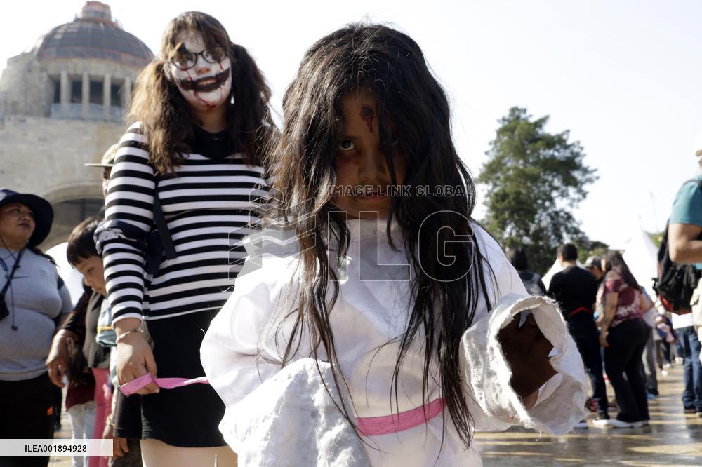 Zombie March - Mexico