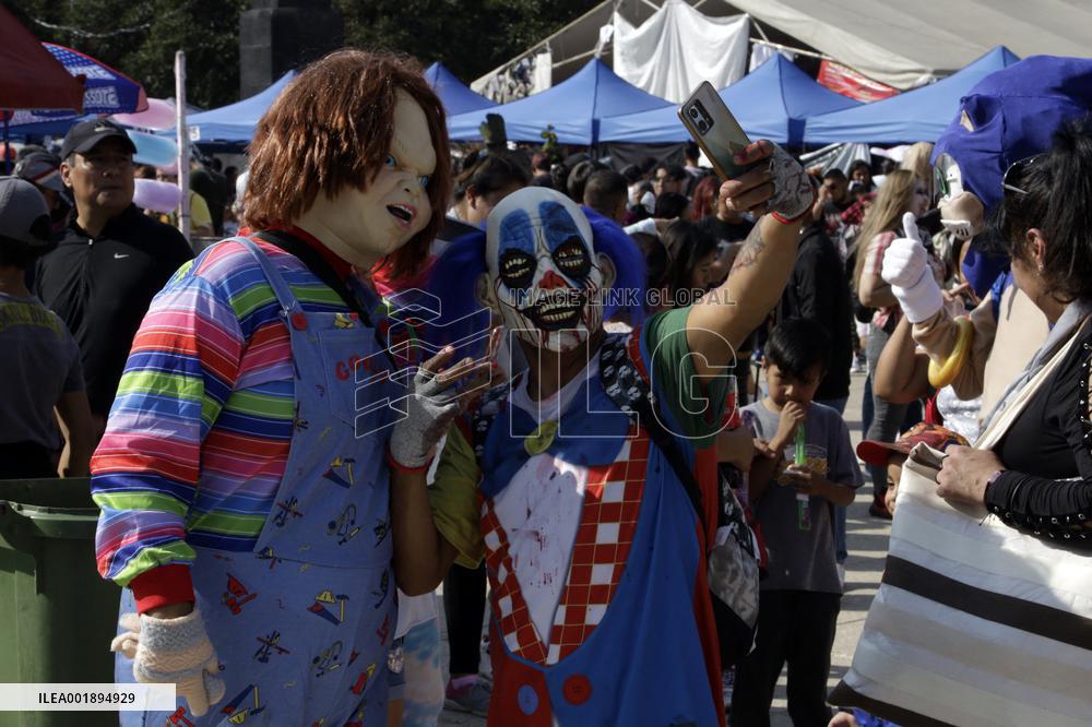 Zombie March - Mexico