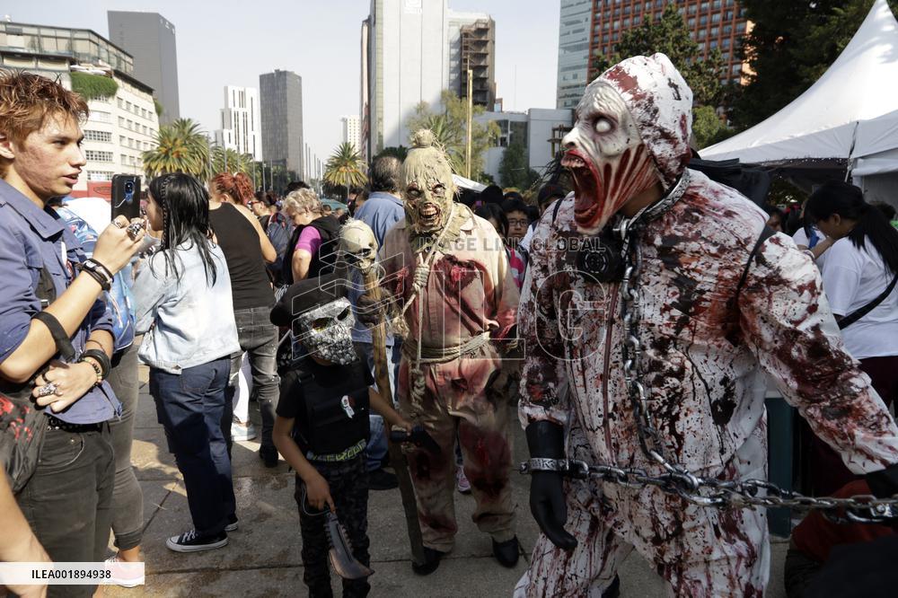 Zombie March - Mexico