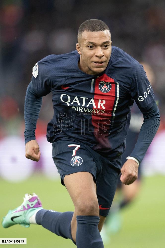 Ligue 1 match between, Paris Saint Germain  PSG v RC Strasbourg