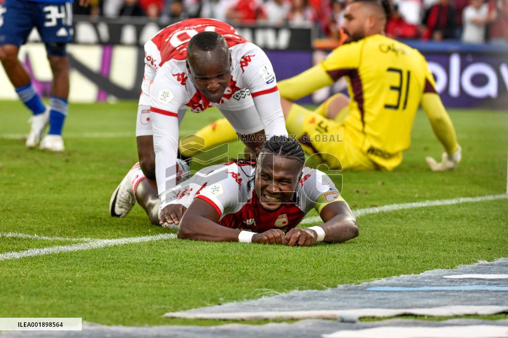 BETPLAY Dimayor League: Santa Fe V Millonarios