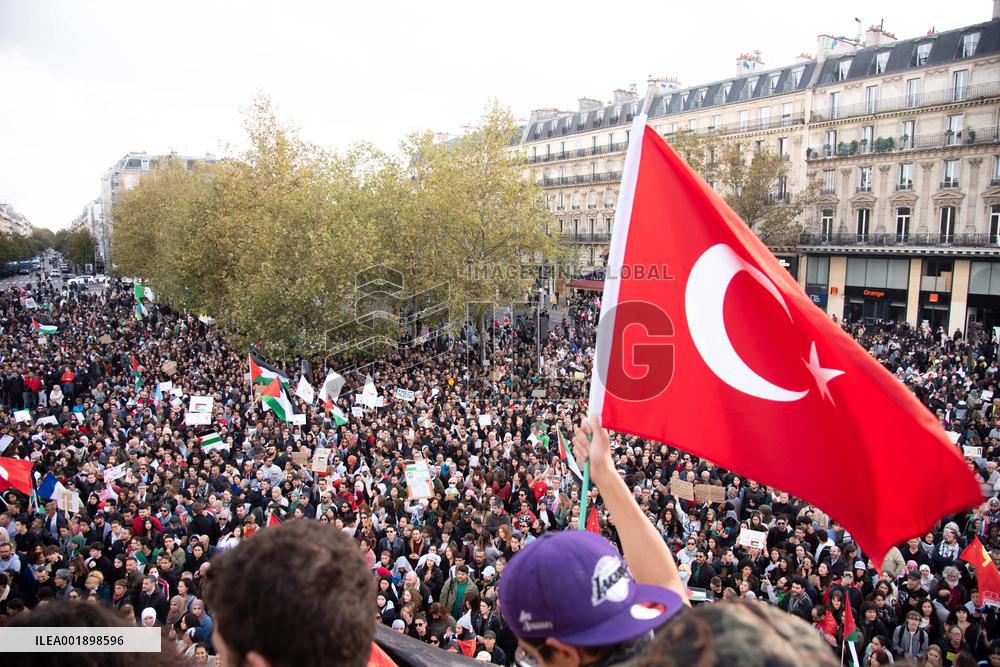 Pro-Palestinian Rally - Paris