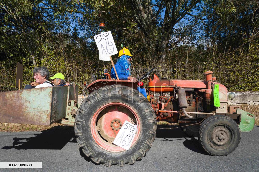 A69 Freeway Protest - Saix