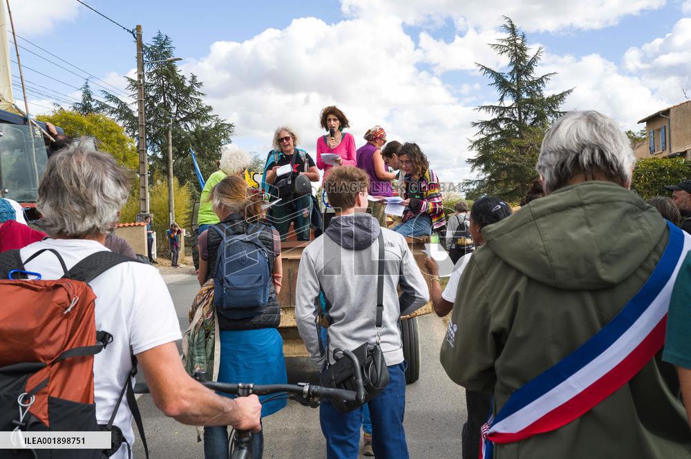 A69 Freeway Protest - Saix