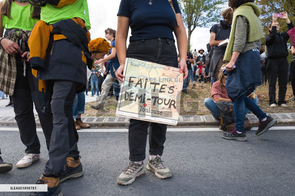 A69 Freeway Protest - Saix