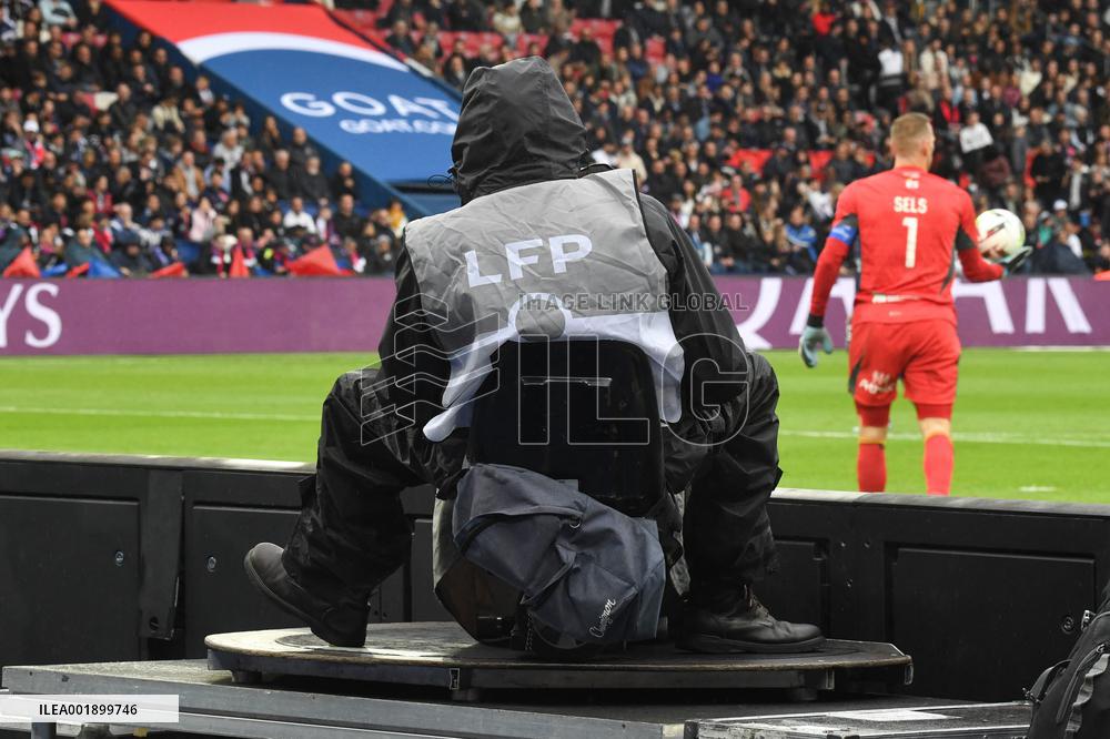Ligue 1 - PSG v Strasbourg