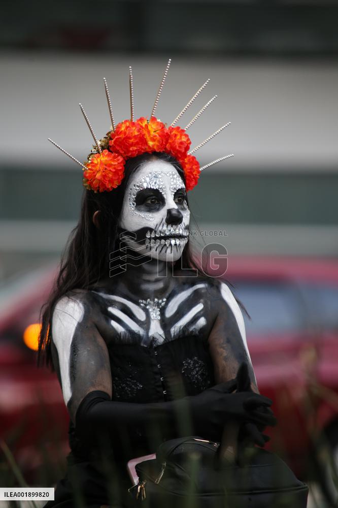 MEXICO-MEXICO CITY-CATRINAS-PARADE