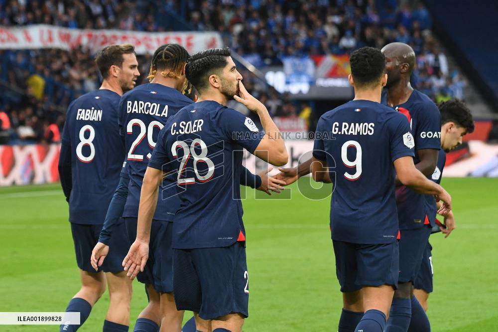 Ligue 1 - PSG v Strasbourg