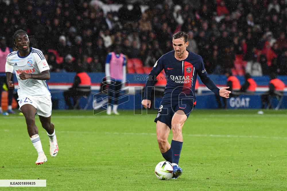 Ligue 1 - PSG v Strasbourg