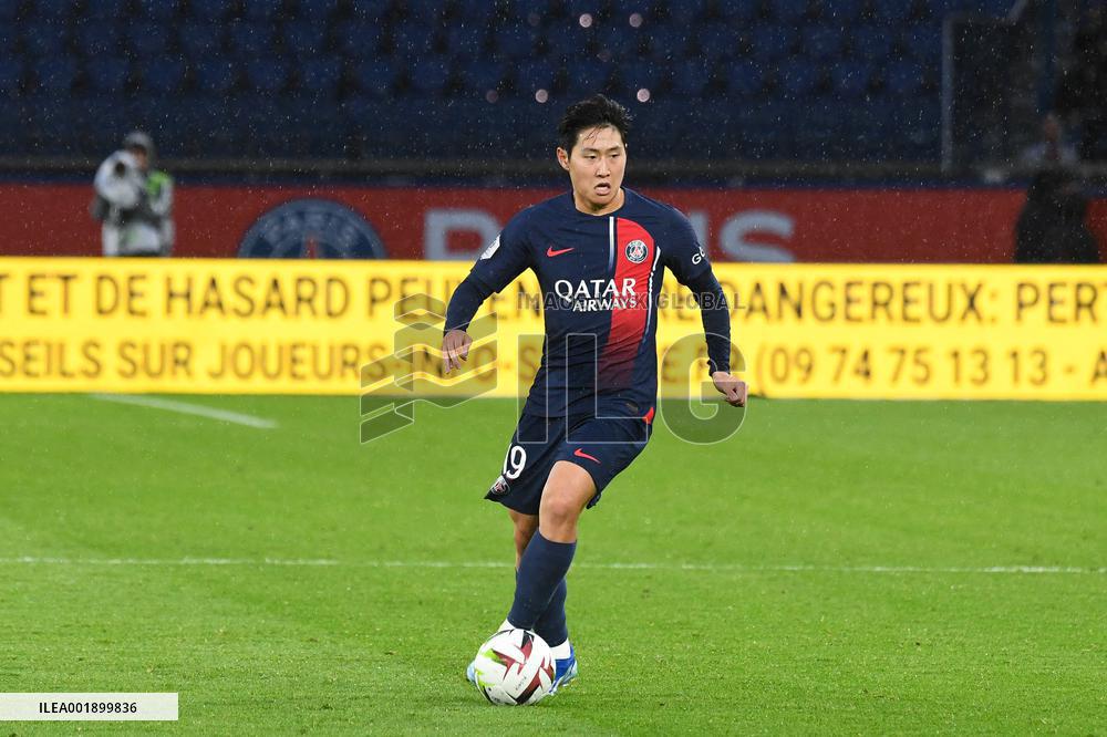 Ligue 1 - PSG v Strasbourg