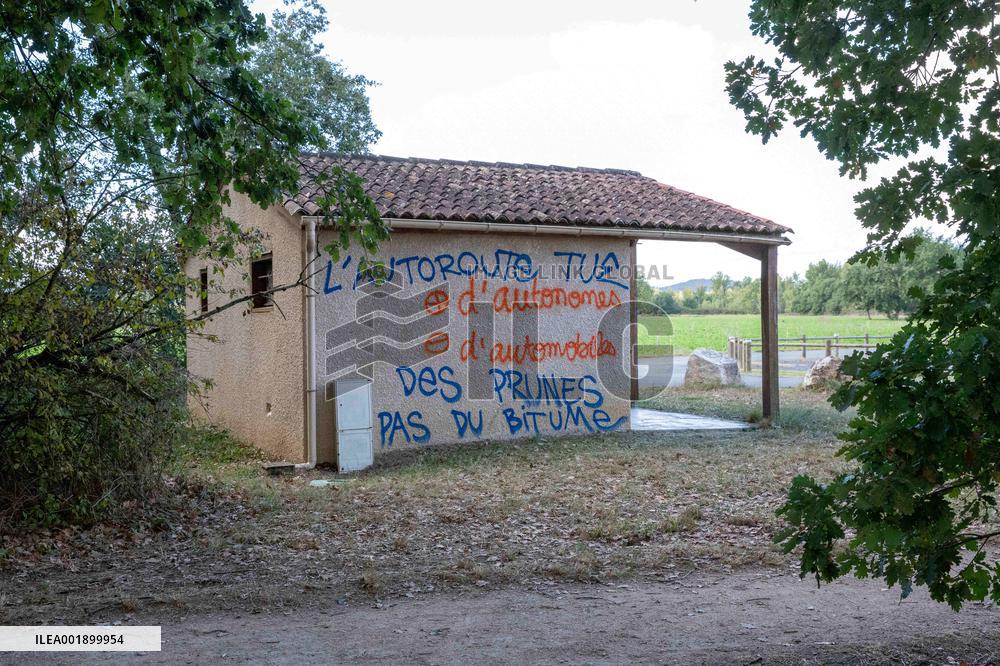 A69 Freeway Protest - Saix