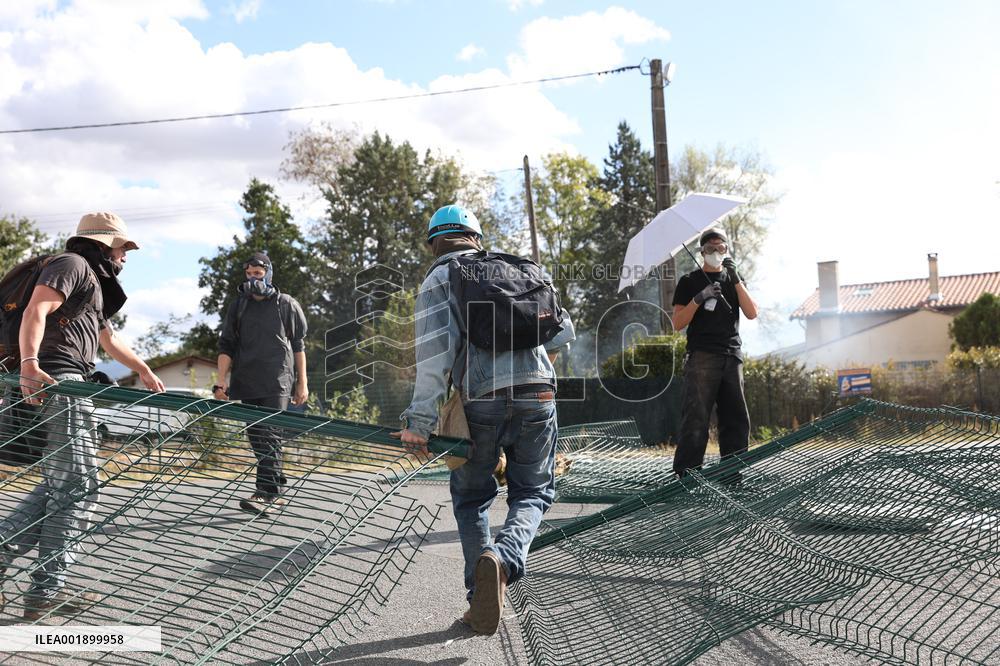 A69 Freeway Protest - Saix