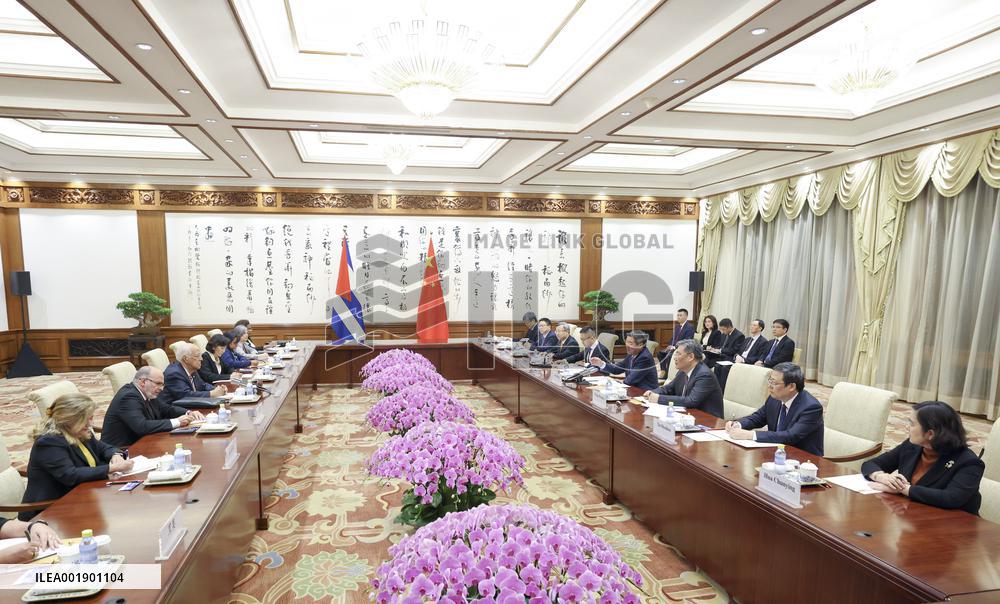 CHINA-BEIJING-HE LIFENG-CUBA-RICARDO CABRISAS RUIZ-TALKS (CN)