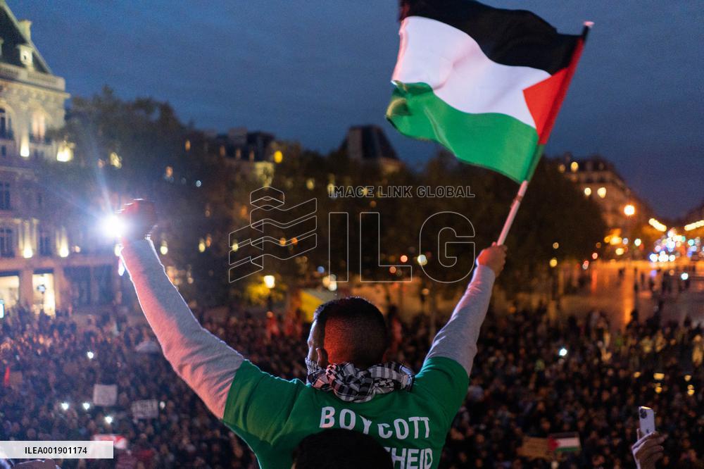 Pro-Palestinian Protest - Paris