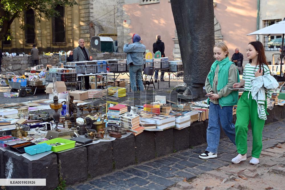 Flea book market in Lviv