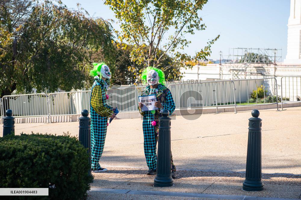 Republicans Nominate Mike Johnson For House Speaker - Washington