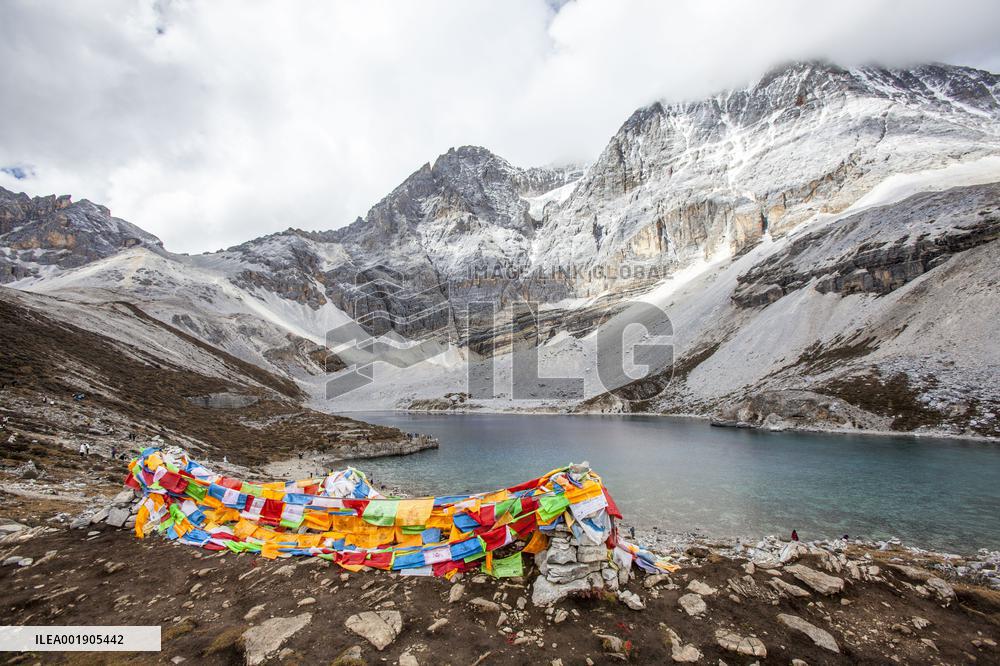 Colored Sea landscape in Ganzi