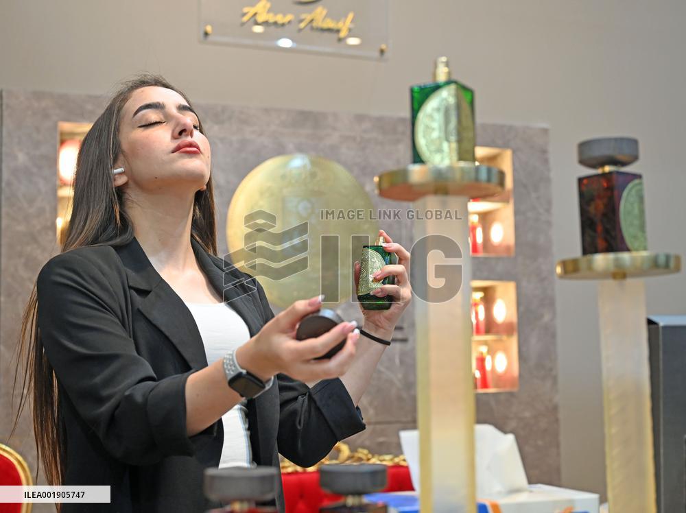 KUWAIT-HAWALLI GOVERNORATE-PERFUMES EXHIBITION