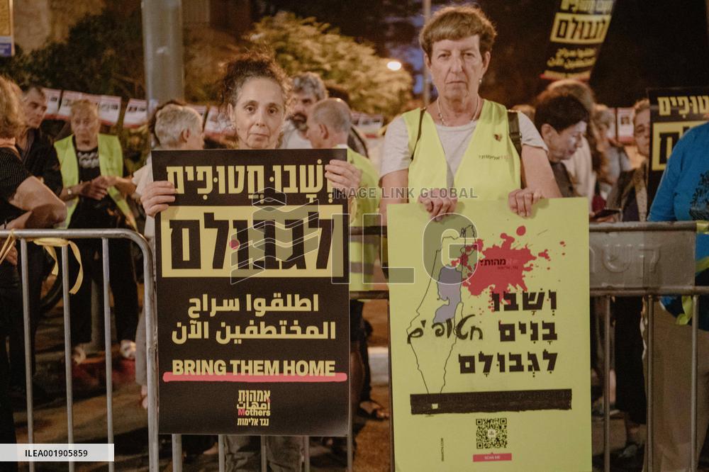 Protesters Rally To Demand Release Of Hostages - Jerusalem