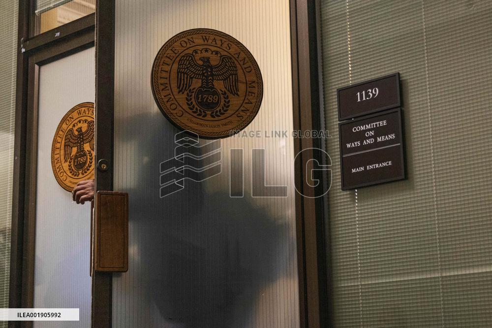 U.S.-WASHINGTON, D.C.-TOM EMMER-HOUSE SPEAKER-NOMINEE-DROPPING