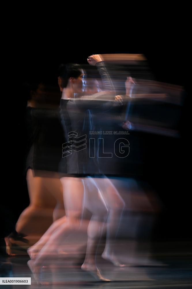 MEXICO-MEXICO CITY-BEIJING DANCE THEATER-PERFORMANCE