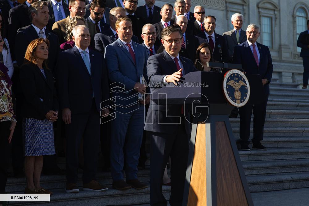 U.S.-WASHINGTON, D.C.-HOUSE SPEAKER-ELECTION-MIKE JOHNSON