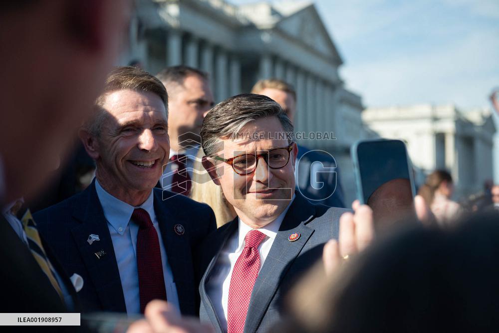 Trump Ally Mike Johnson Elected New House Speaker - Washington