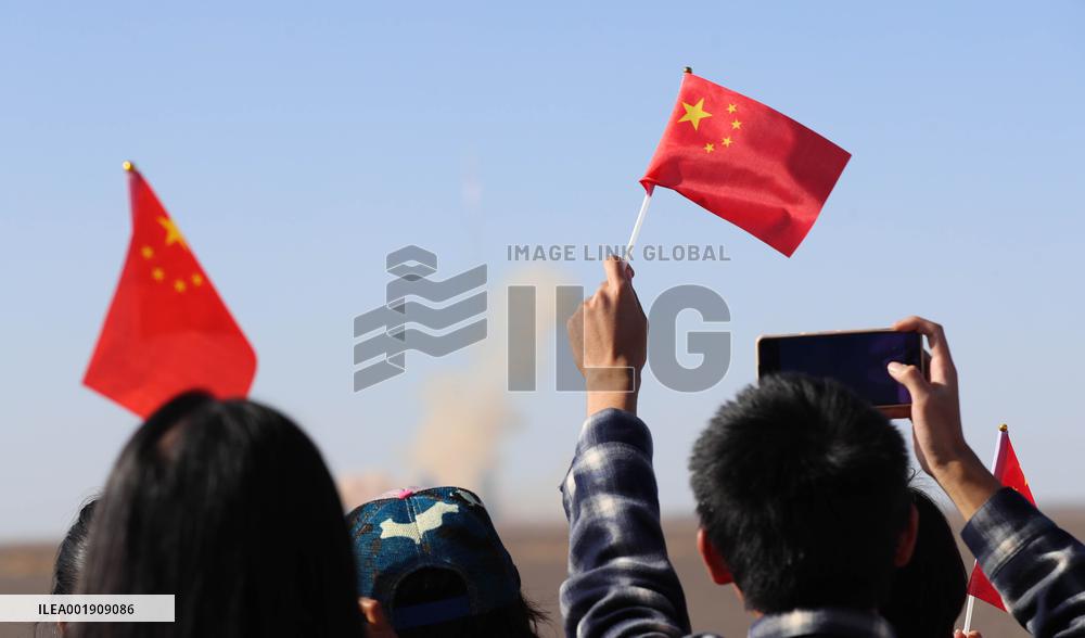 (EyesonSci) CHINA-JIUQUAN-SHENZHOU-17-LAUNCH-SUCCESS (CN)
