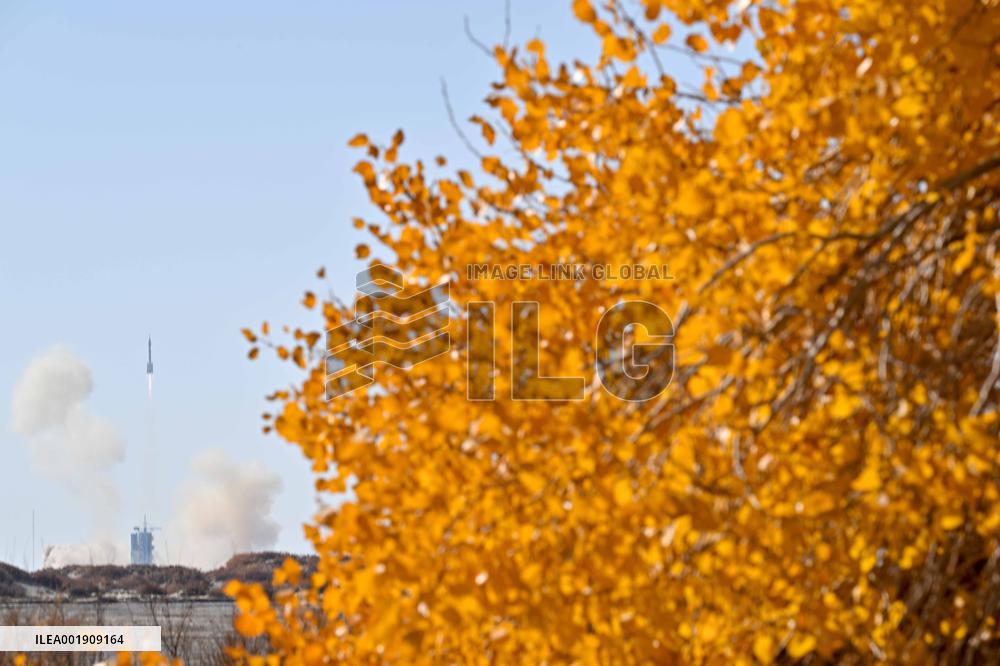 (EyesonSci) CHINA-JIUQUAN-SHENZHOU-17-LAUNCH-SUCCESS (CN)