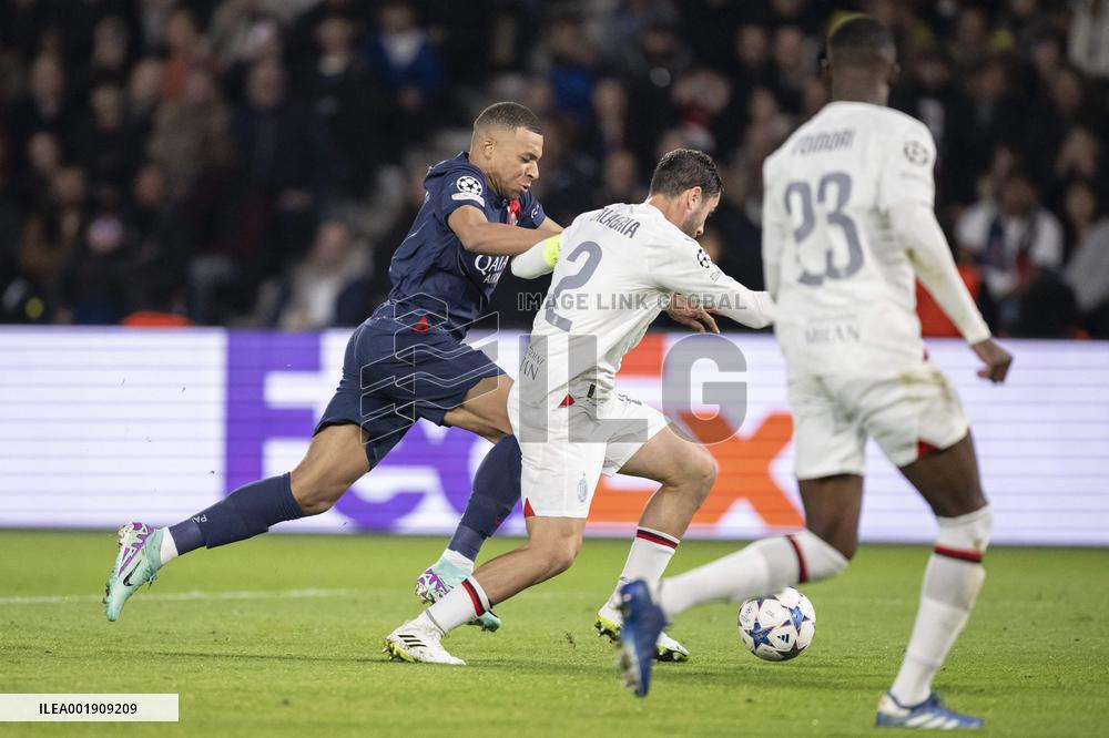 Champions League - PSG v AC Milan